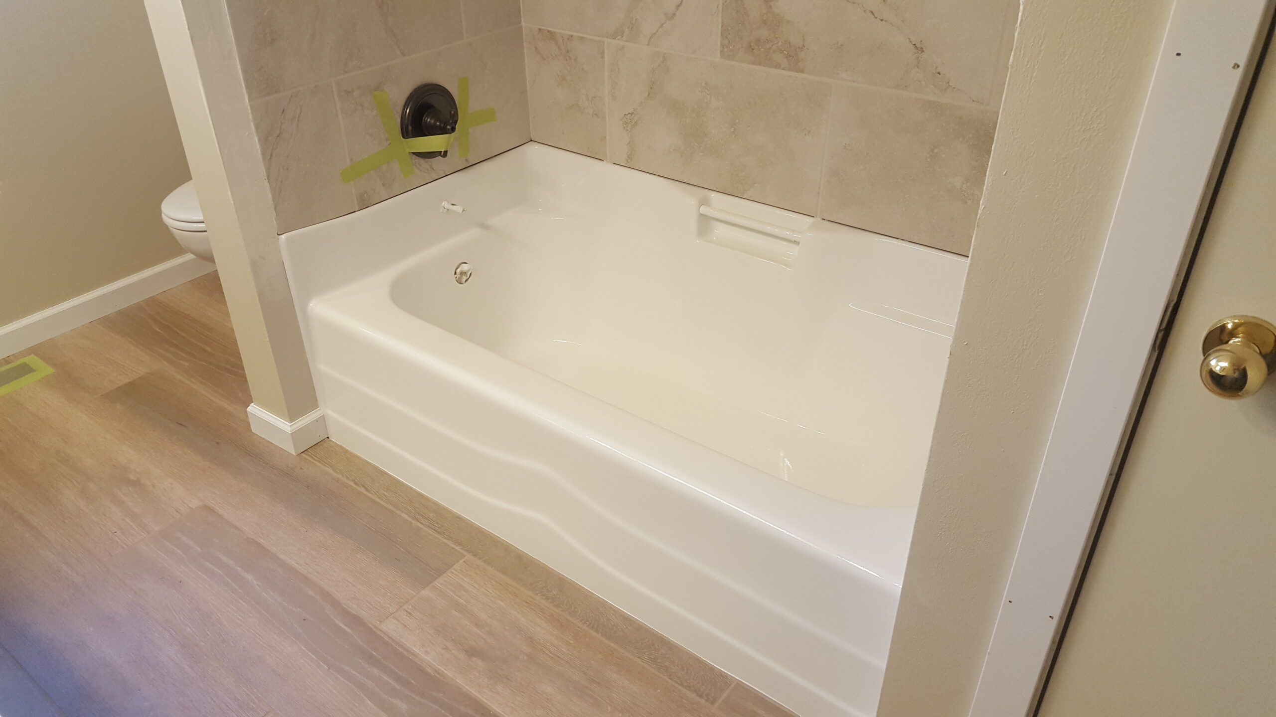 Refinish fiberglass tub - after